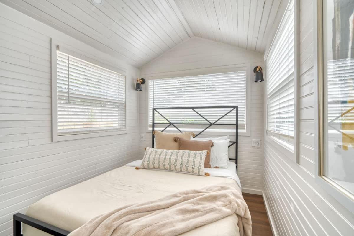 Stay Portland - Noir-Emerald Modern Tinylux In Portland Esterno foto